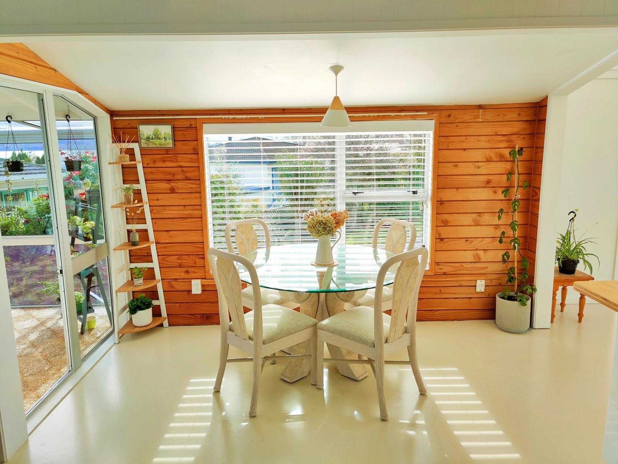 Delight In Birch-Lake View Holiday Home Taupo Zewnętrze zdjęcie