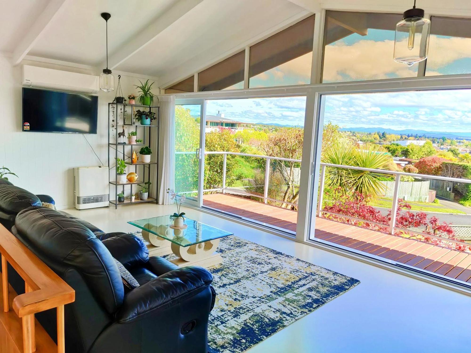 Delight In Birch-Lake View Holiday Home Taupo Zewnętrze zdjęcie